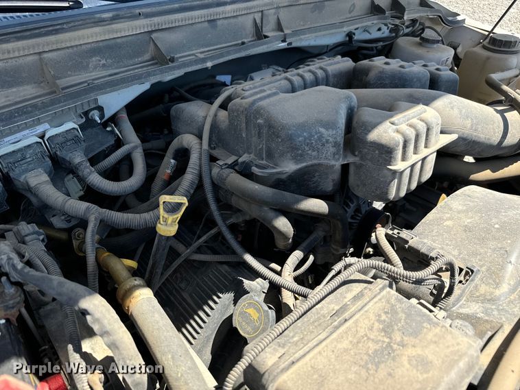 image for item NL9986 2016 Ford F350 Super Duty XL  SuperCab utility bed pickup truck