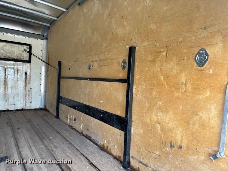 image for item NQ9568 2017 Chevrolet  G3500 box truck