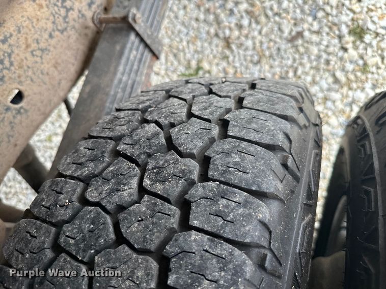 image for item NQ9568 2017 Chevrolet  G3500 box truck