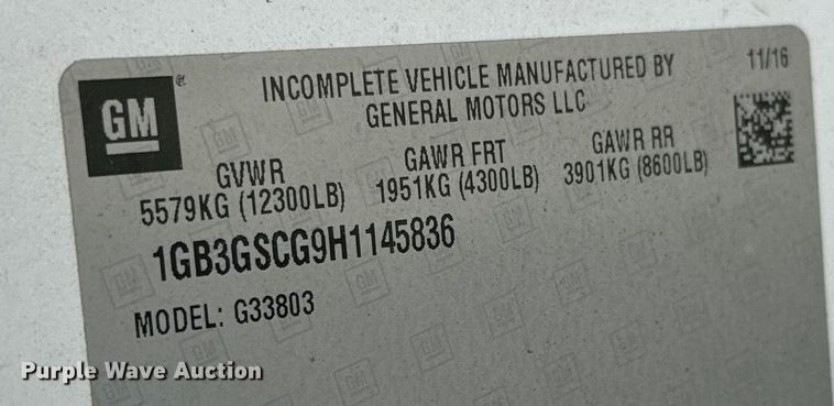 image for item NQ9568 2017 Chevrolet  G3500 box truck