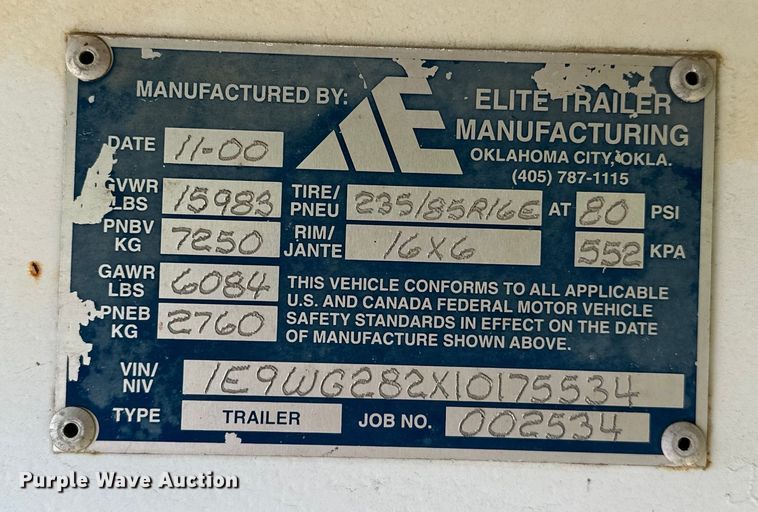 image for item NR9851 2000 Elite horse trailer