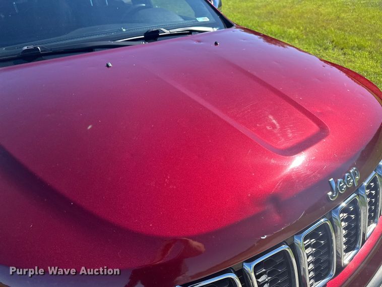 image for item NR9972 2017 Jeep Grand Cherokee Limited  SUV