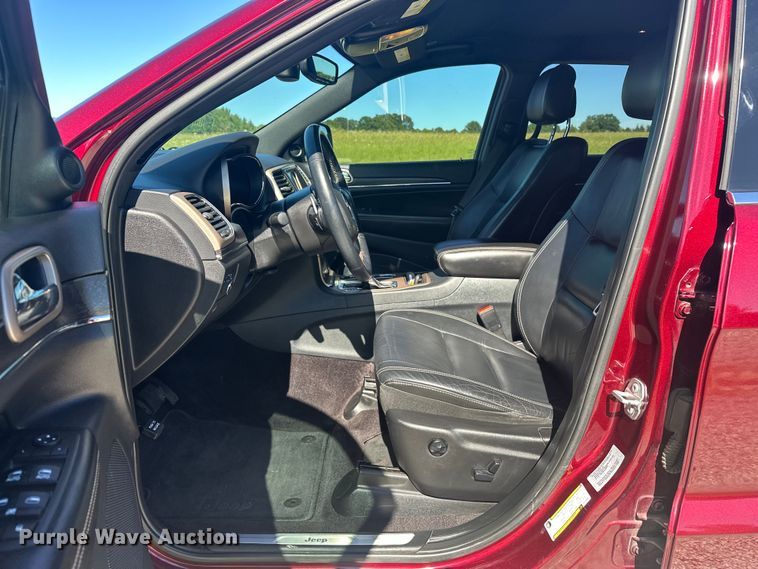 image for item NR9972 2017 Jeep Grand Cherokee Limited  SUV