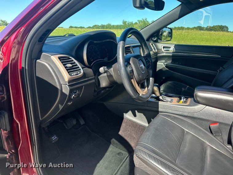 image for item NR9972 2017 Jeep Grand Cherokee Limited  SUV