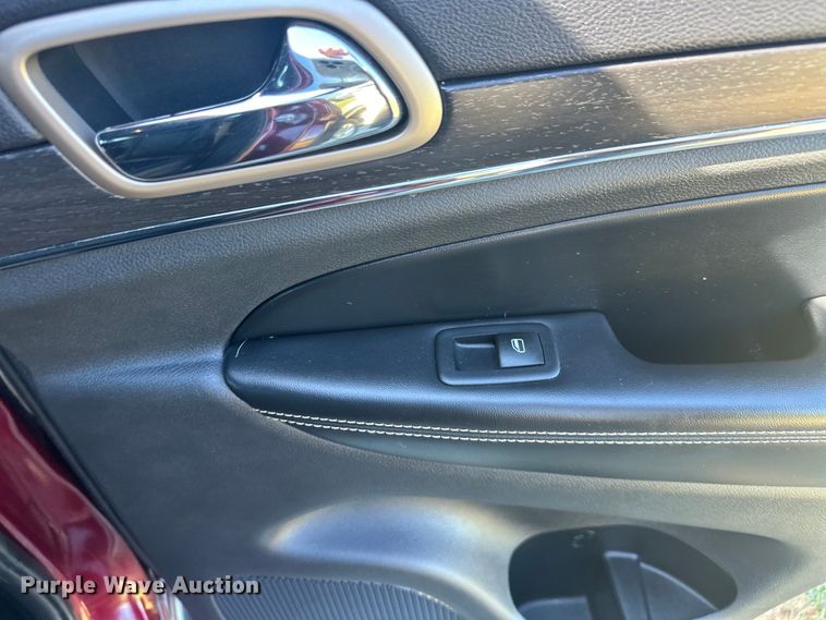 image for item NR9972 2017 Jeep Grand Cherokee Limited  SUV