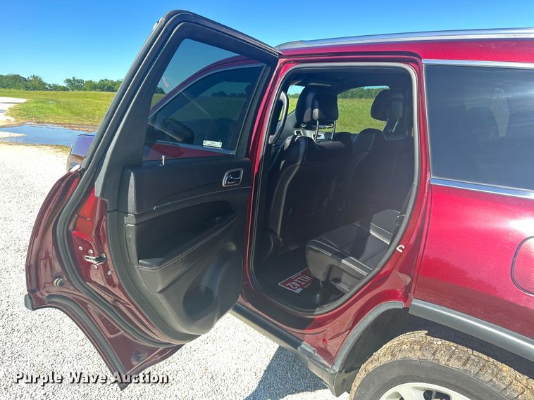 image for item NR9972 2017 Jeep Grand Cherokee Limited  SUV