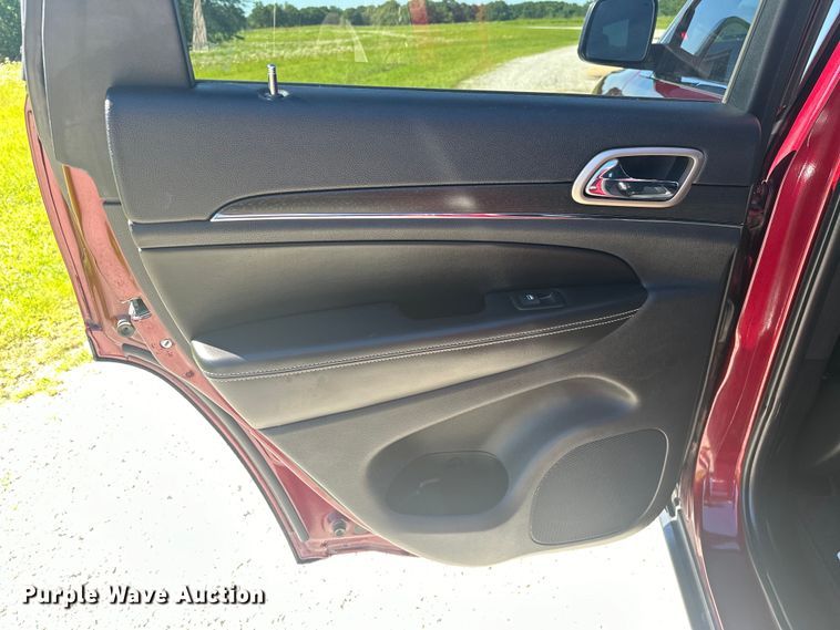 image for item NR9972 2017 Jeep Grand Cherokee Limited  SUV