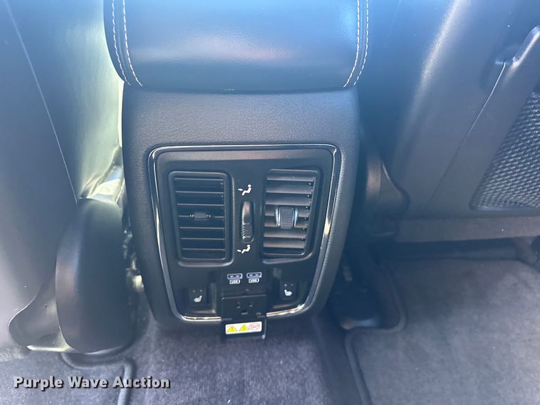 image for item NR9972 2017 Jeep Grand Cherokee Limited  SUV