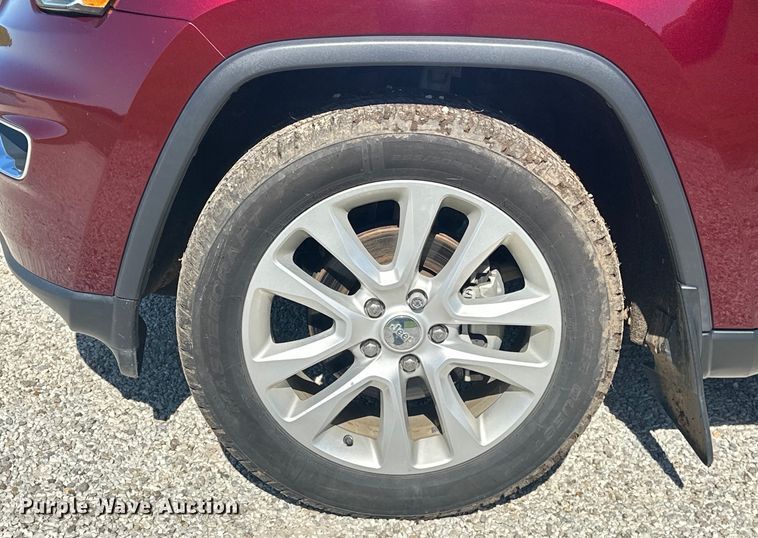 image for item NR9972 2017 Jeep Grand Cherokee Limited  SUV