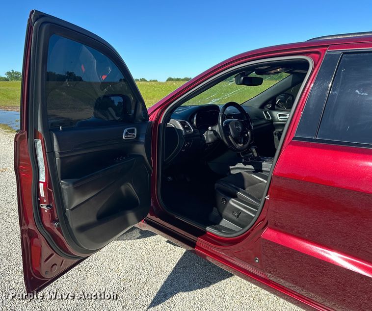 image for item NR9973 2020 Jeep Grand Cherokee  SUV