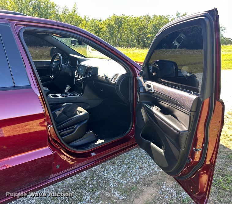 image for item NR9973 2020 Jeep Grand Cherokee  SUV