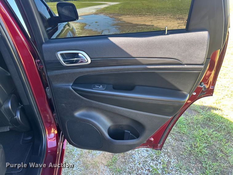 image for item NR9973 2020 Jeep Grand Cherokee  SUV