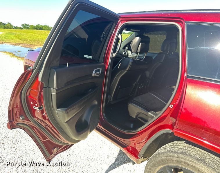 image for item NR9973 2020 Jeep Grand Cherokee  SUV