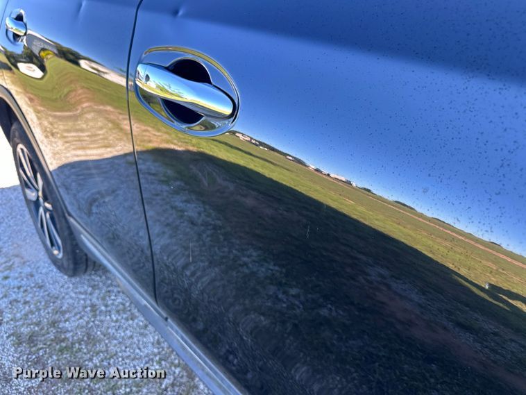 image for item NR9975 2019 Nissan  Rogue  SL SUV