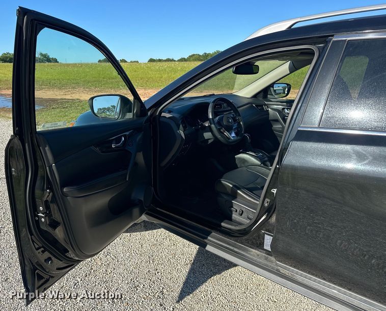 image for item NR9975 2019 Nissan  Rogue  SL SUV