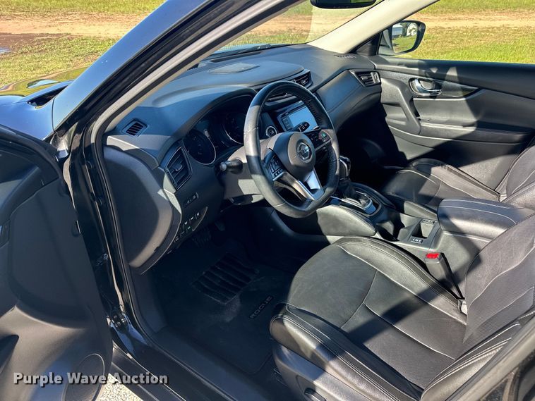 image for item NR9975 2019 Nissan  Rogue  SL SUV