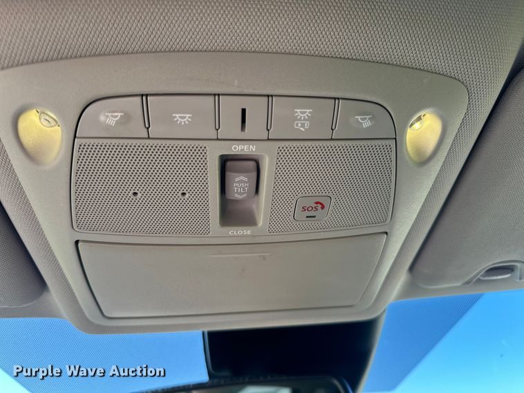 image for item NR9975 2019 Nissan  Rogue  SL SUV