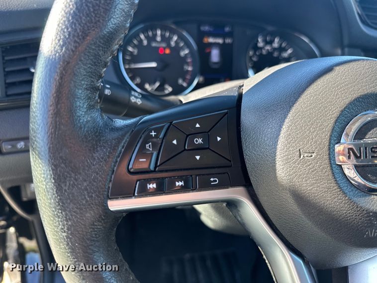 image for item NR9975 2019 Nissan  Rogue  SL SUV