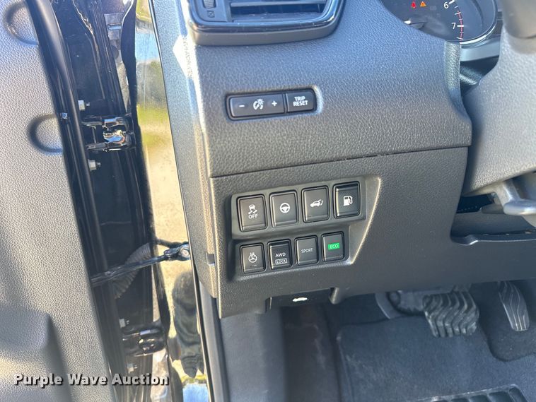 image for item NR9975 2019 Nissan  Rogue  SL SUV