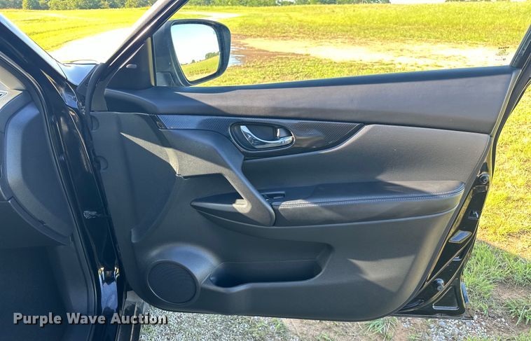 image for item NR9975 2019 Nissan  Rogue  SL SUV