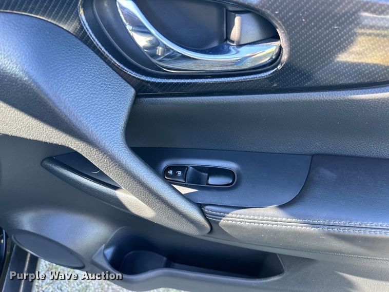 image for item NR9975 2019 Nissan  Rogue  SL SUV