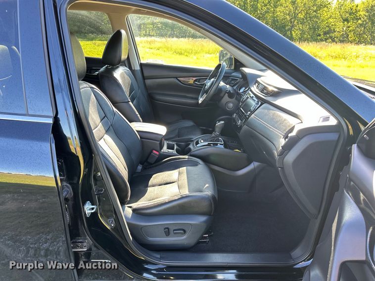 image for item NR9975 2019 Nissan  Rogue  SL SUV