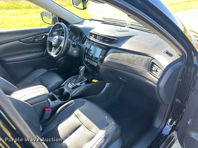 image for item NR9975 2019 Nissan  Rogue  SL SUV