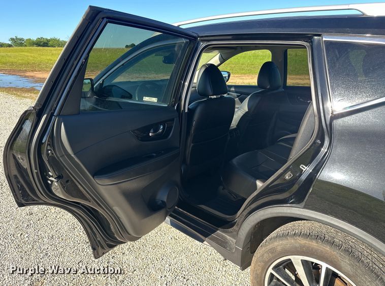 image for item NR9975 2019 Nissan  Rogue  SL SUV