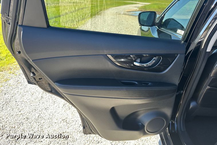 image for item NR9975 2019 Nissan  Rogue  SL SUV