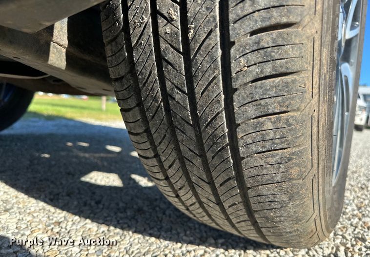 image for item NR9975 2019 Nissan  Rogue  SL SUV