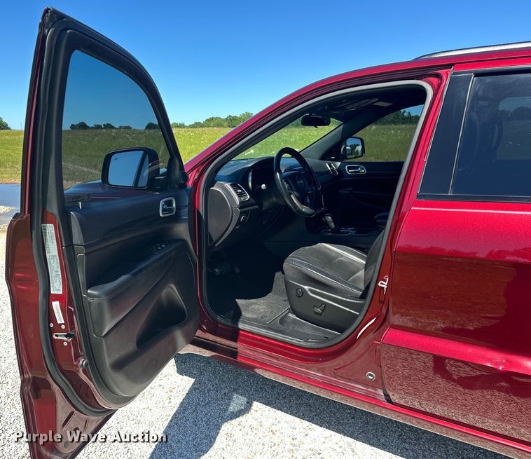 image for item NR9976 2021 Jeep Grand Cherokee  SUV