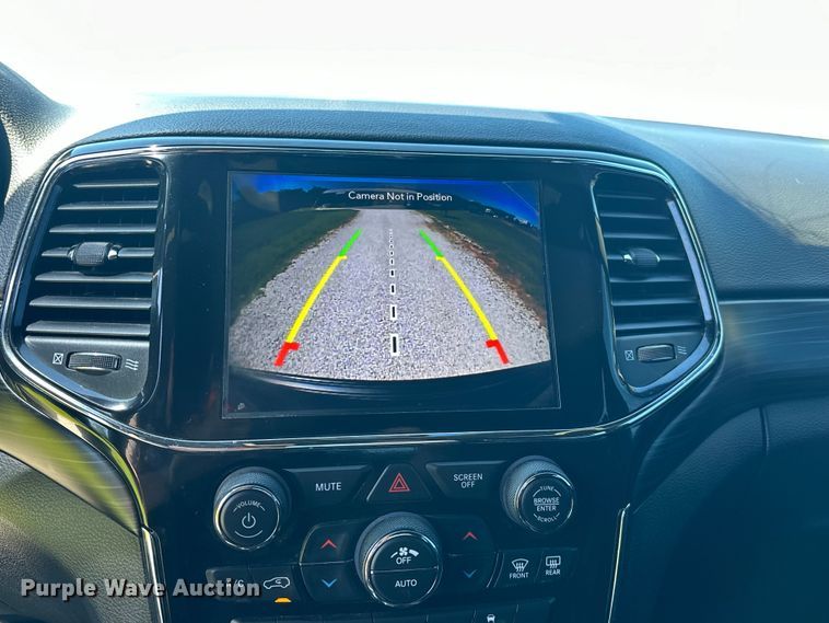 image for item NR9976 2021 Jeep Grand Cherokee  SUV