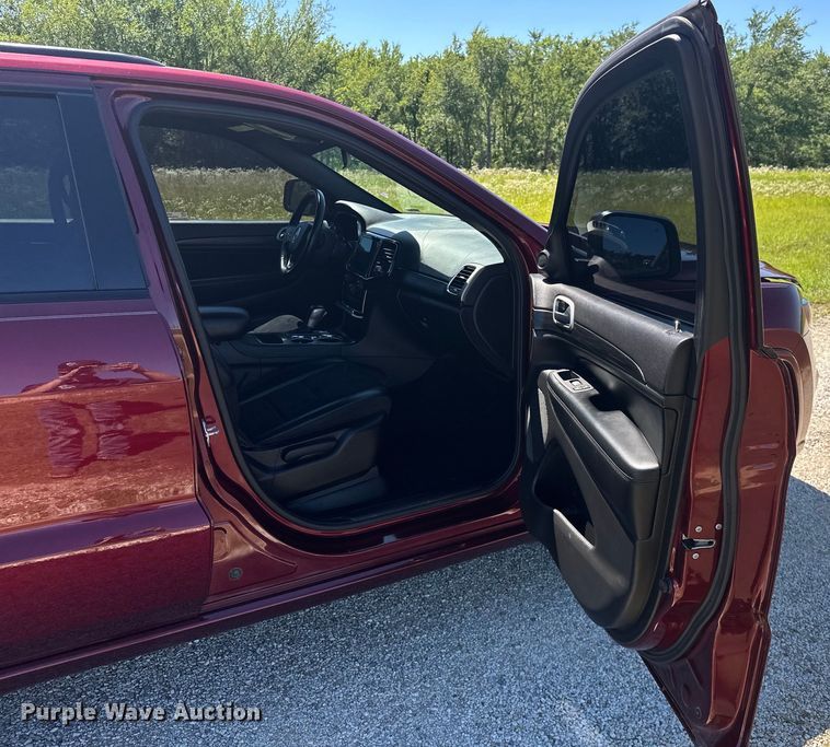 image for item NR9976 2021 Jeep Grand Cherokee  SUV