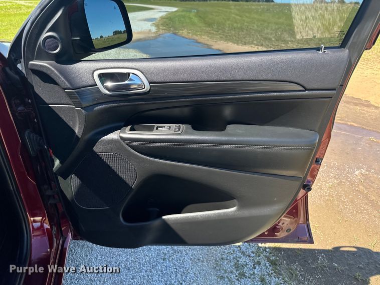 image for item NR9976 2021 Jeep Grand Cherokee  SUV