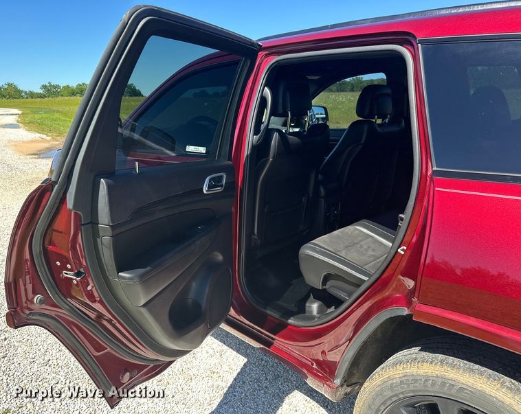 image for item NR9976 2021 Jeep Grand Cherokee  SUV