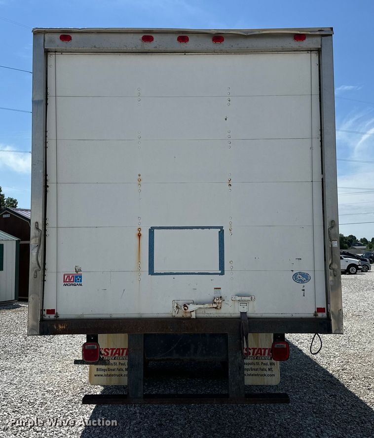 image for item NR9979 2005 Isuzu FTR box truck