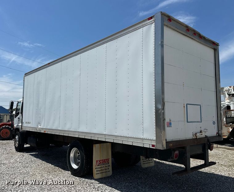 image for item NR9979 2005 Isuzu FTR box truck