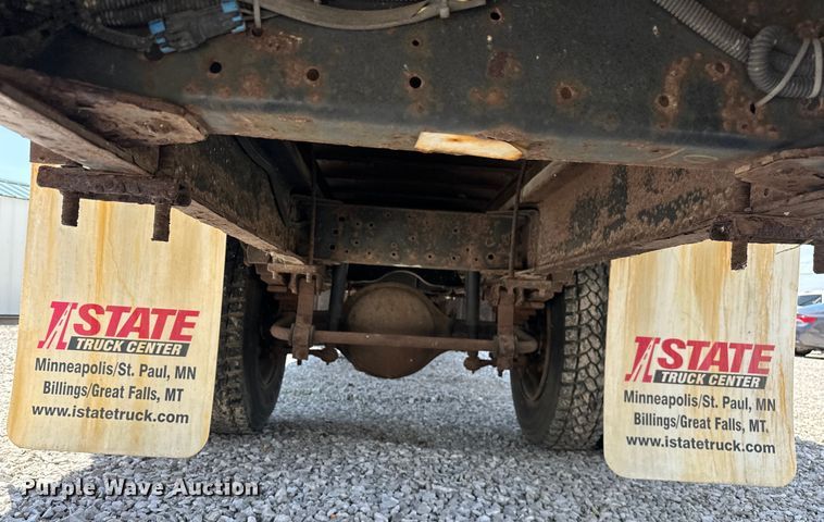 image for item NR9979 2005 Isuzu FTR box truck