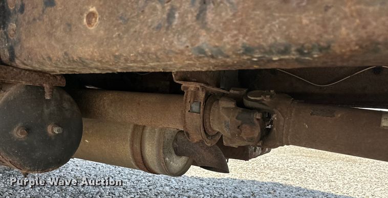 image for item NR9979 2005 Isuzu FTR box truck