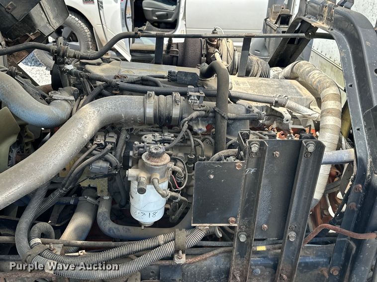 image for item NR9979 2005 Isuzu FTR box truck