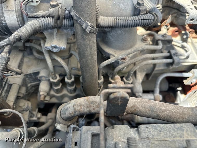 image for item NR9979 2005 Isuzu FTR box truck