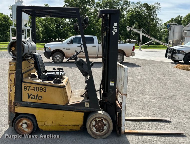 image for item NR9985 1997 Yale GLC035AFNUAE082 forklift
