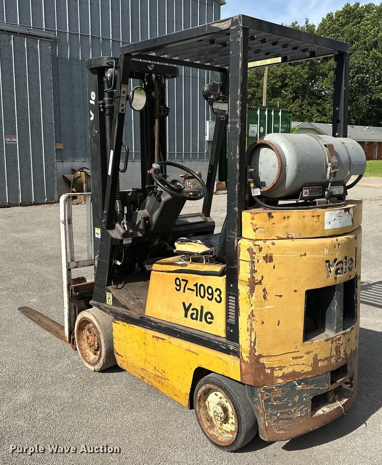 image for item NR9985 1997 Yale GLC035AFNUAE082 forklift