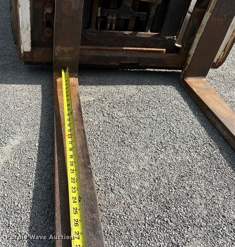 image for item NR9985 1997 Yale GLC035AFNUAE082 forklift