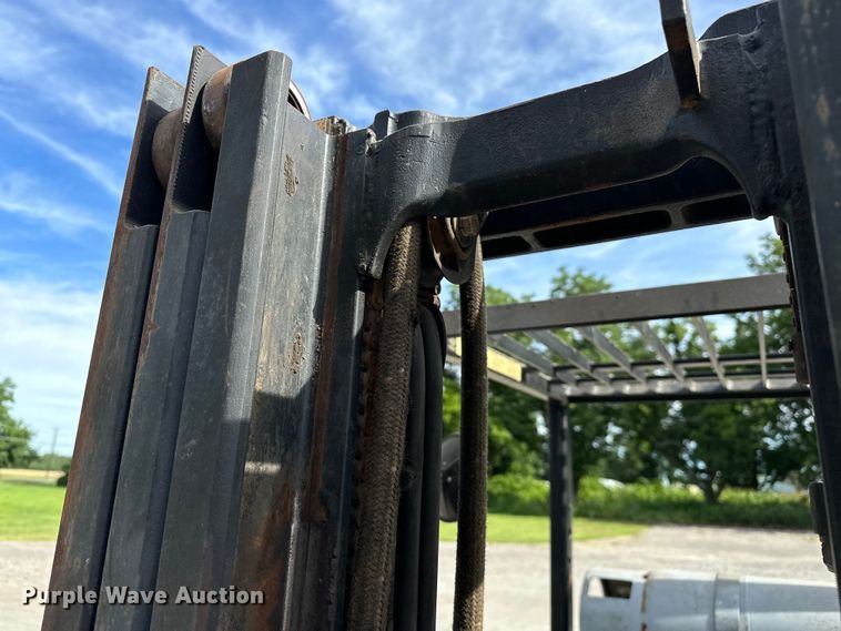 image for item NR9985 1997 Yale GLC035AFNUAE082 forklift