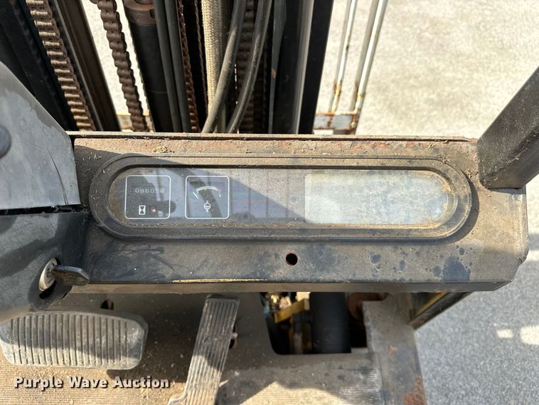 image for item NR9985 1997 Yale GLC035AFNUAE082 forklift