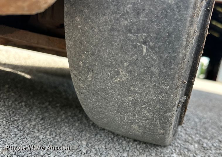 image for item NR9985 1997 Yale GLC035AFNUAE082 forklift