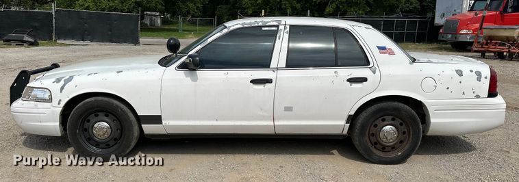 image for item NR9989 2008 Ford Crown Victoria  