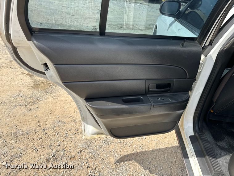 image for item NR9989 2008 Ford Crown Victoria  