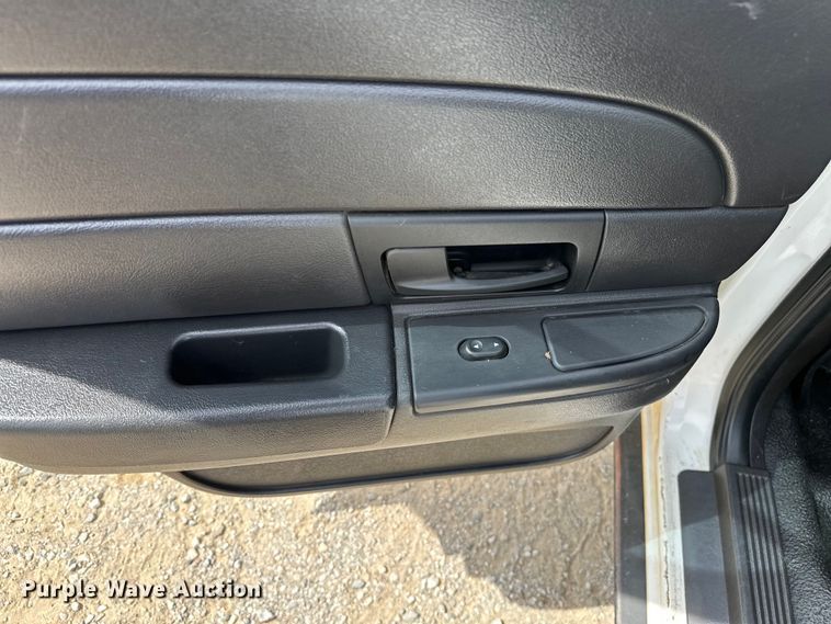 image for item NR9989 2008 Ford Crown Victoria  